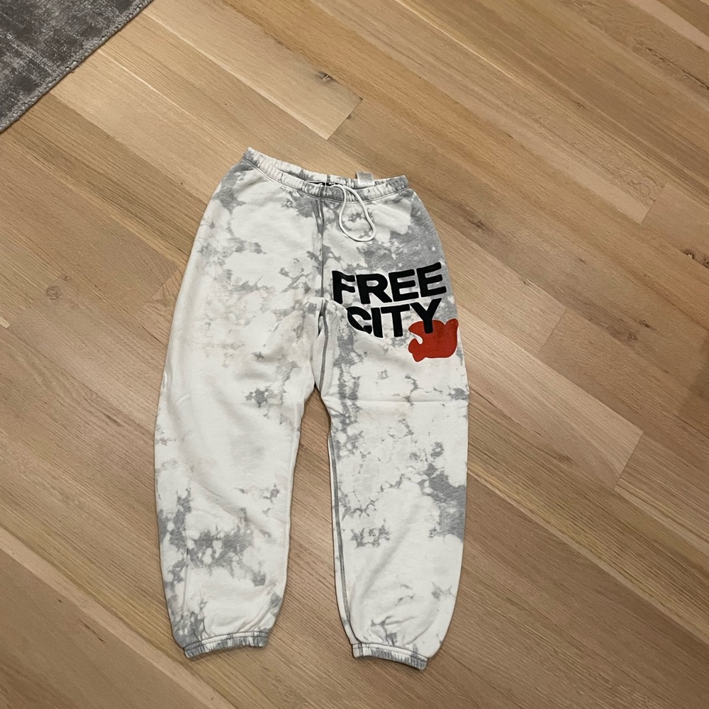 Freecity White and Gray Tie-Dye Joggers